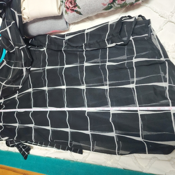 Blouse - Picture 8 of 9